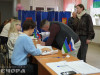 Участие в голосовании на выборах принял Максим Кондрашкин – спортсмен, тренер-преподаватель по футболу МАУ ДО «Спортивная школа г. Печора»